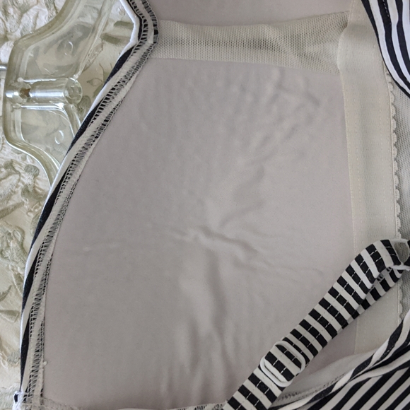 Maternity Bond-eye Australia 1 Piece Bathing Suit size 12 - Picture 6 of 8